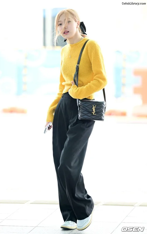Rosé (BLACKPINK) photo 4 of 4338