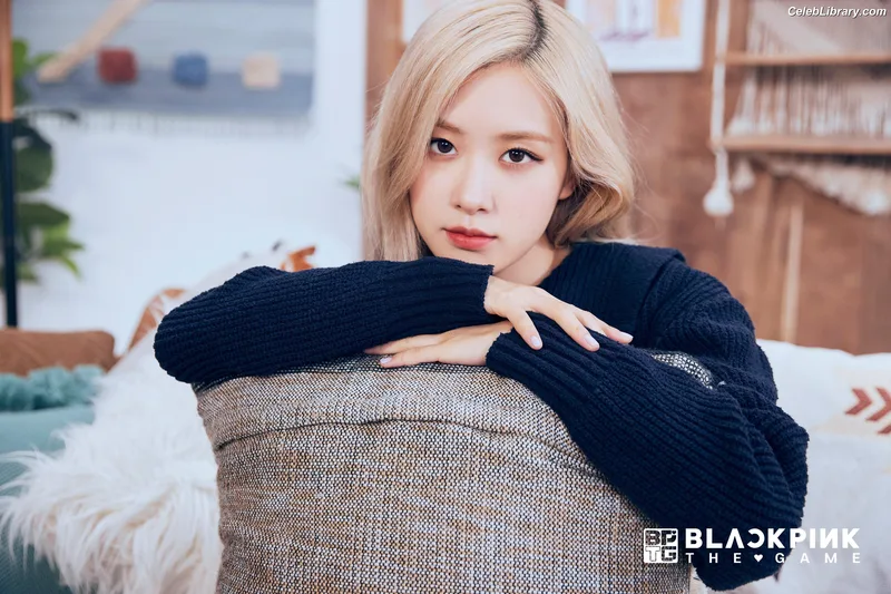 Rosé (BLACKPINK) photo 18 of 4338