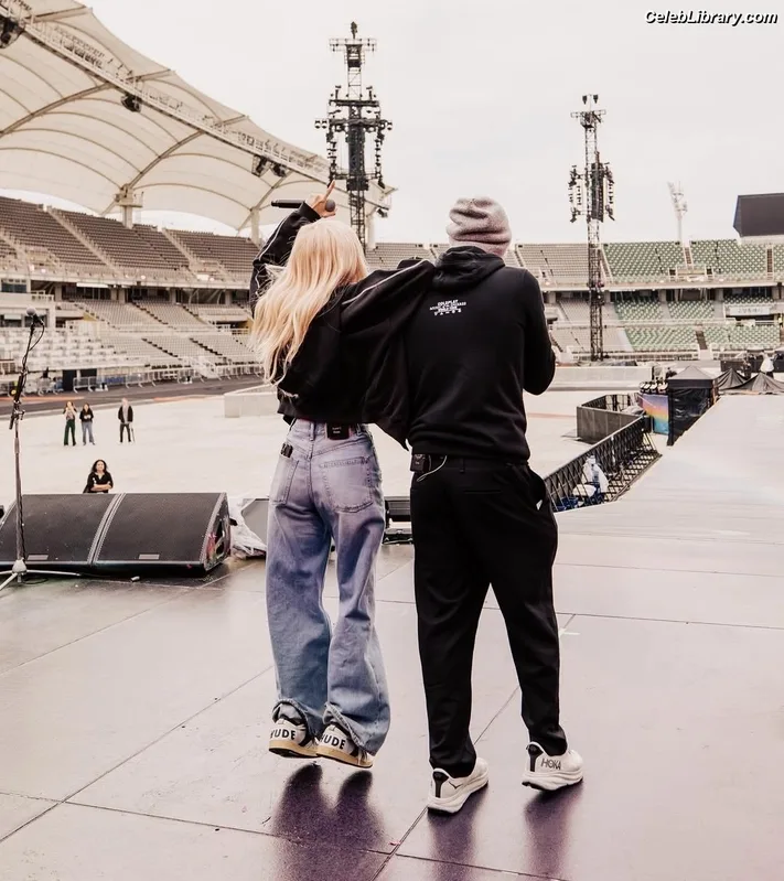 Rosé (BLACKPINK) photo 13 of 4338