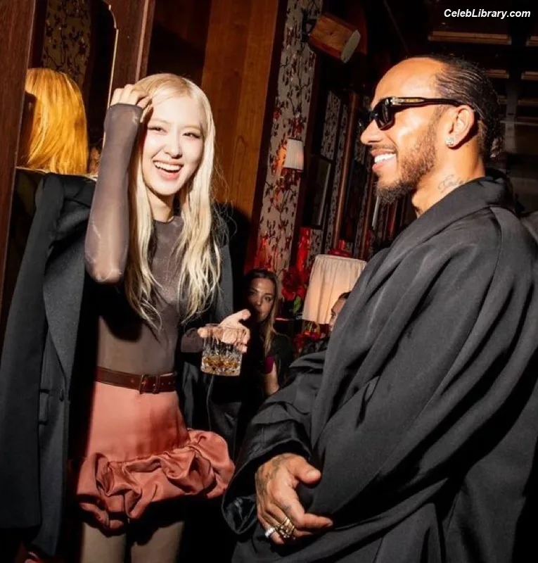 Rosé (BLACKPINK) photo 6 of 4338