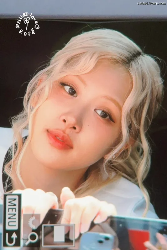Rosé (BLACKPINK) photo 16 of 4338