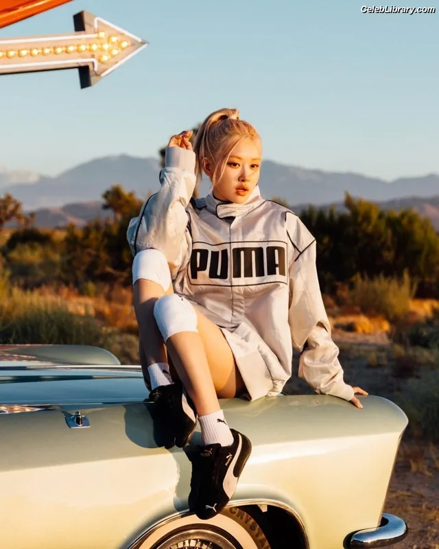 Rosé (BLACKPINK) photo 6 of 4338