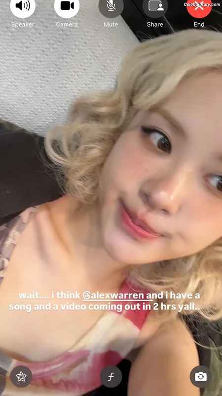 Rosé (BLACKPINK) photo 18 of 4338