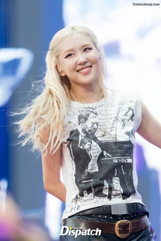 Rosé (BLACKPINK) photo 17 of 4338
