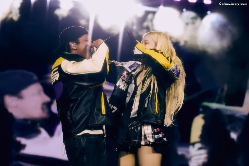 Rosé (BLACKPINK) photo 19 of 4338