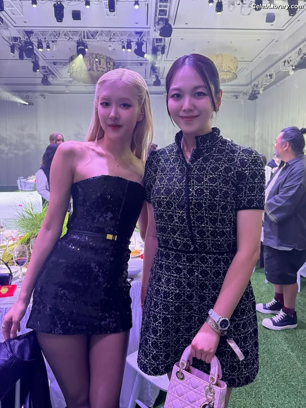 Rosé (BLACKPINK) photo 20 of 4338