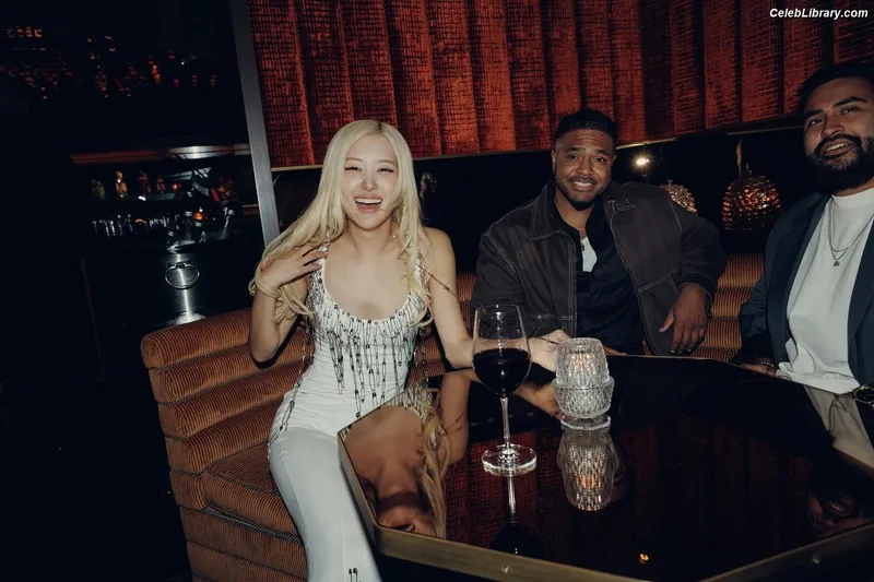Rosé (BLACKPINK) photo 14 of 4338