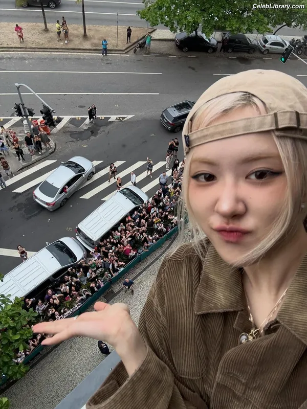 Rosé (BLACKPINK) photo 7 of 4338