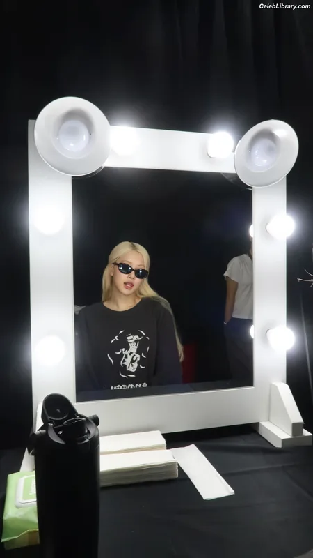 Rosé (BLACKPINK) photo 12 of 4338