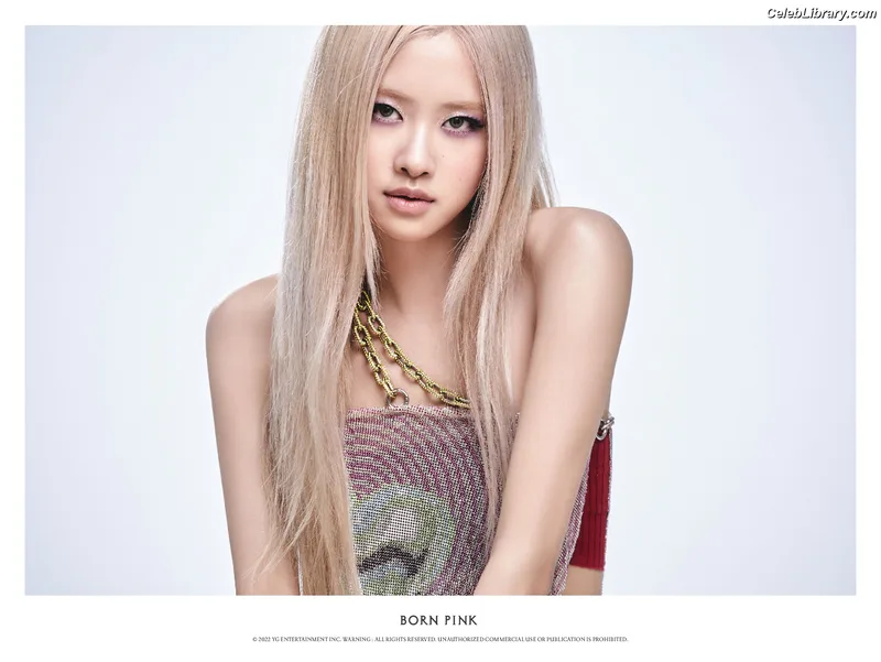 Rosé (BLACKPINK) photo 24 of 4338