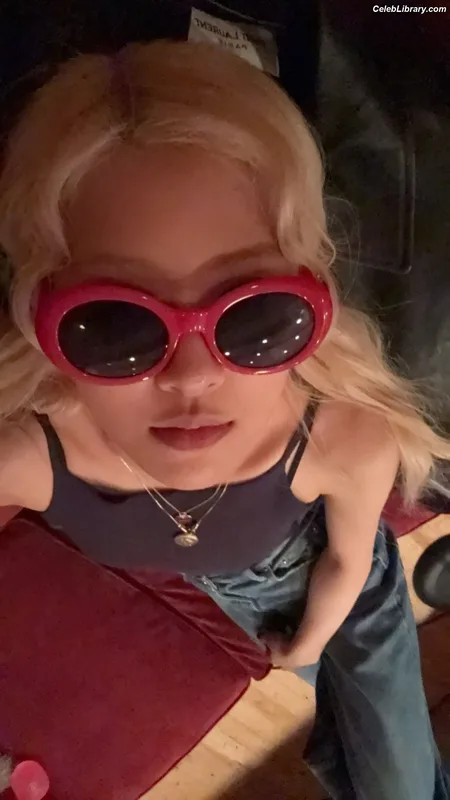 Rosé (BLACKPINK) photo 7 of 4338