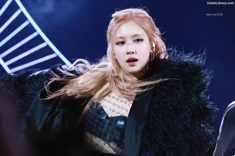 Rosé (BLACKPINK) photo 4 of 4338