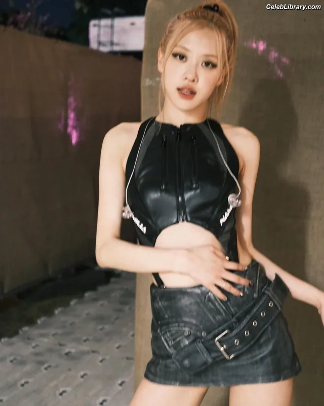 Rosé (BLACKPINK) photo 7 of 4338