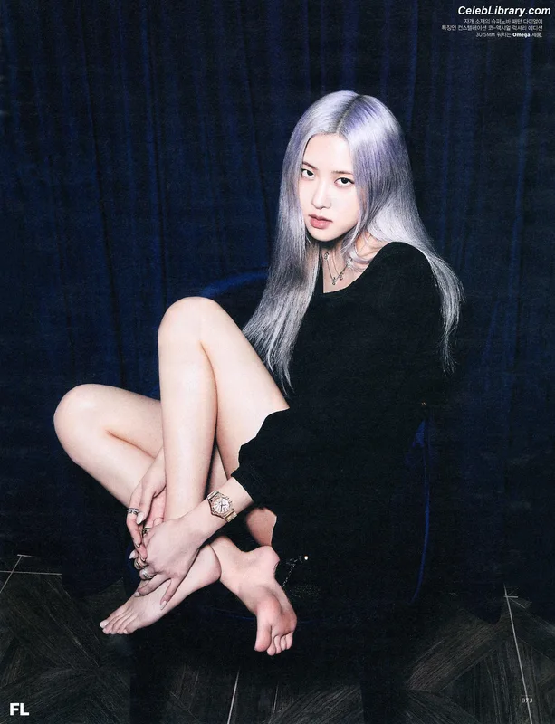 Rosé (BLACKPINK) photo 19 of 4338