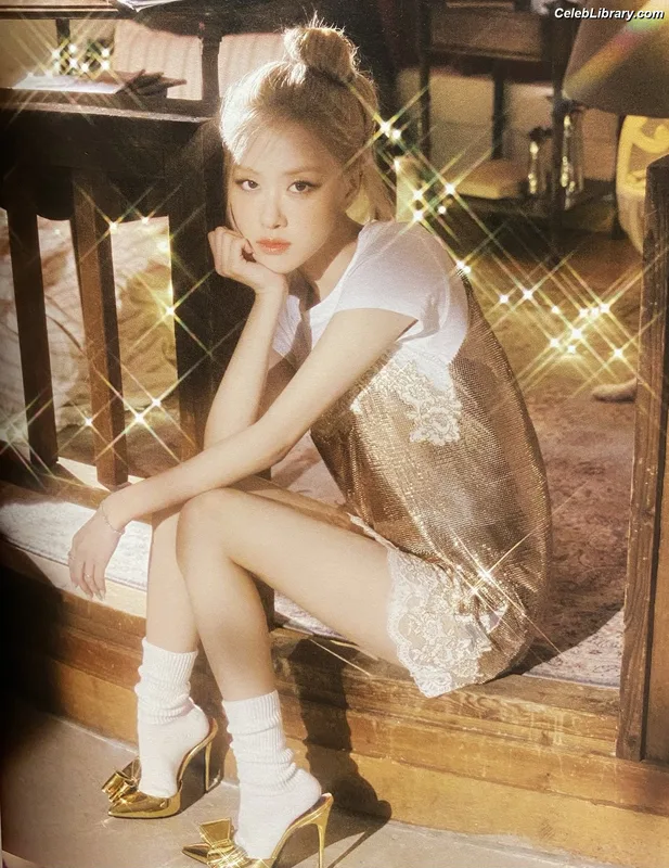 Rosé (BLACKPINK) photo 16 of 4338