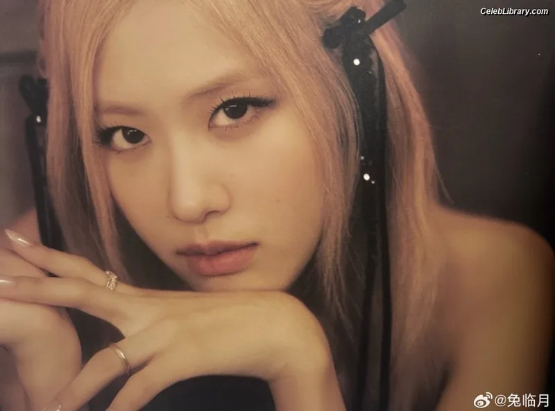 Rosé (BLACKPINK) photo 7 of 4338