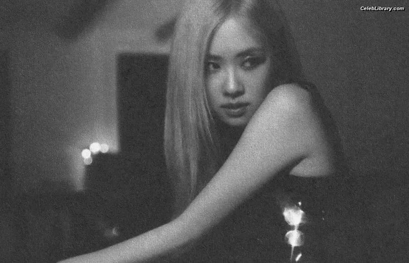 Rosé (BLACKPINK) photo 14 of 4338