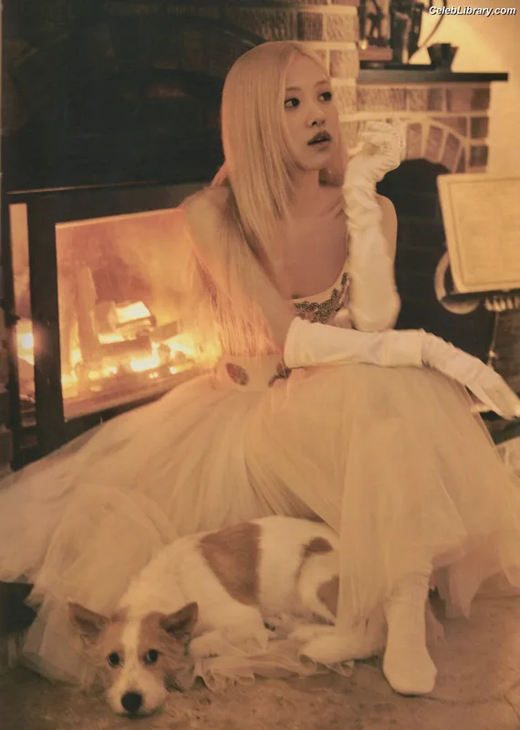 Rosé (BLACKPINK) photo 20 of 4338