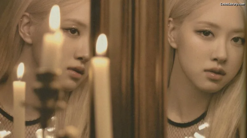 Rosé (BLACKPINK) photo 24 of 4338