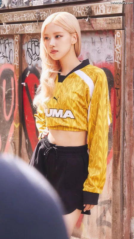 Rosé (BLACKPINK) photo 6 of 4338
