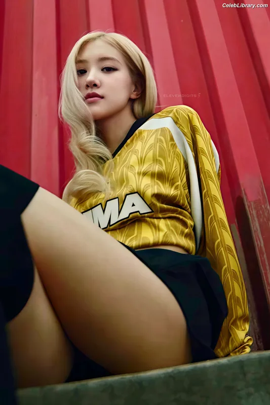 Rosé (BLACKPINK) photo 7 of 4338