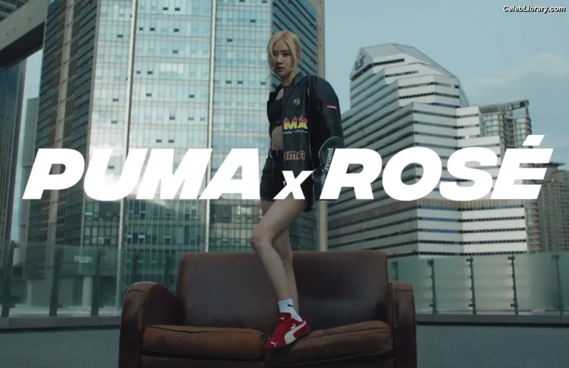 Rosé (BLACKPINK) photo 13 of 4338
