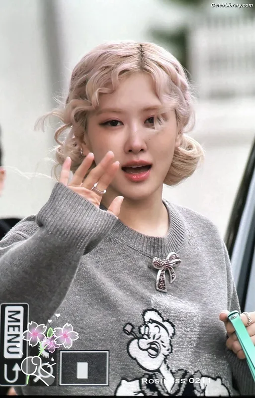 Rosé (BLACKPINK) photo 15 of 4338