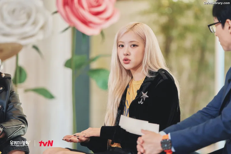 Rosé (BLACKPINK) photo 8 of 4338