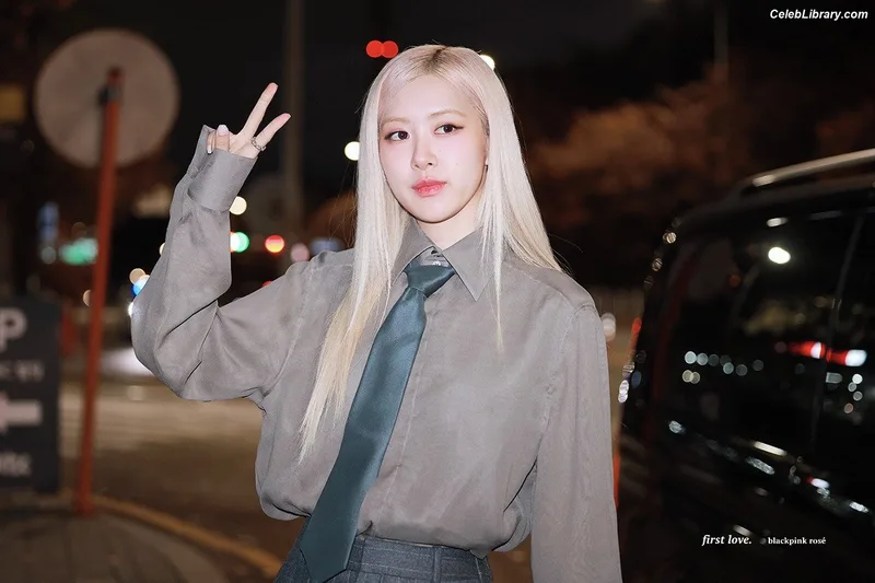 Rosé (BLACKPINK) photo 22 of 4338