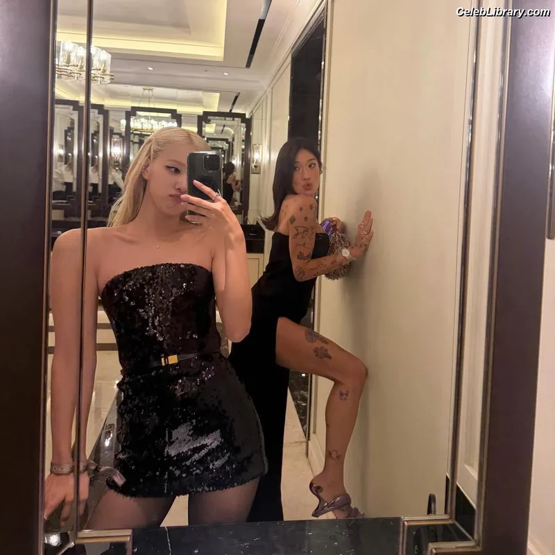 Rosé (BLACKPINK) photo 14 of 4338