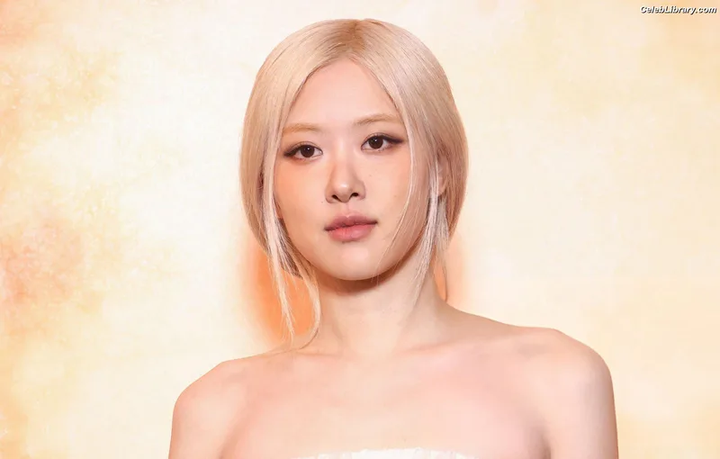Rosé (BLACKPINK) photo 23 of 4338