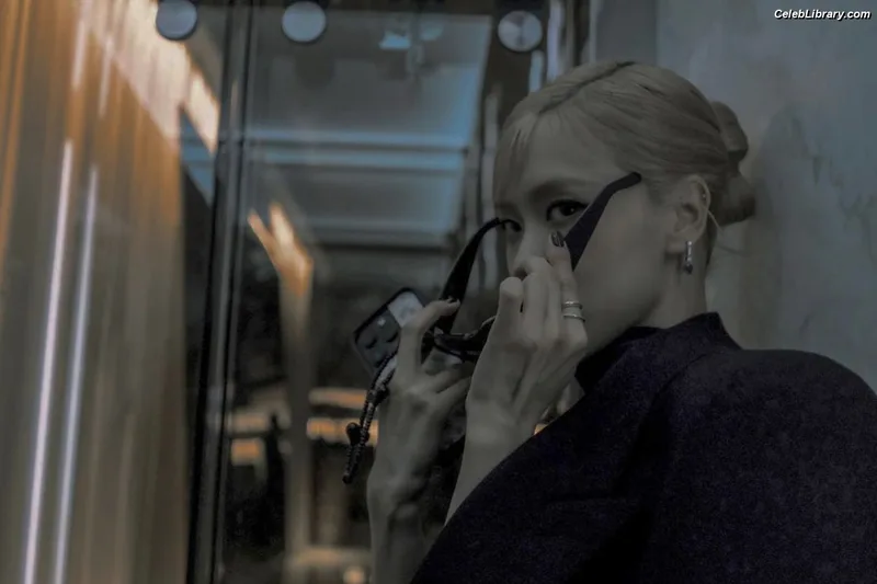 Rosé (BLACKPINK) photo 15 of 4338