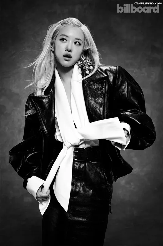 Rosé (BLACKPINK) photo 2 of 4338
