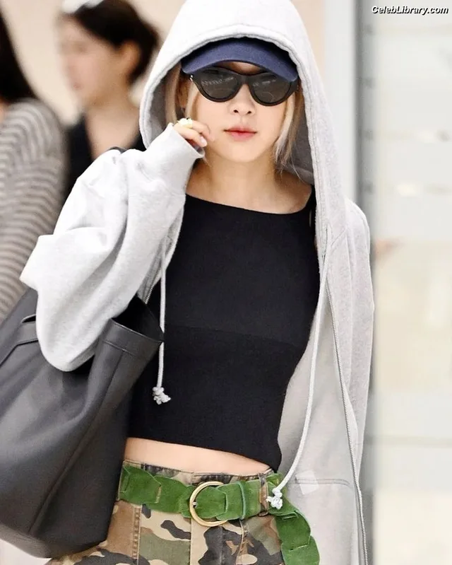 Rosé (BLACKPINK) photo 13 of 4338