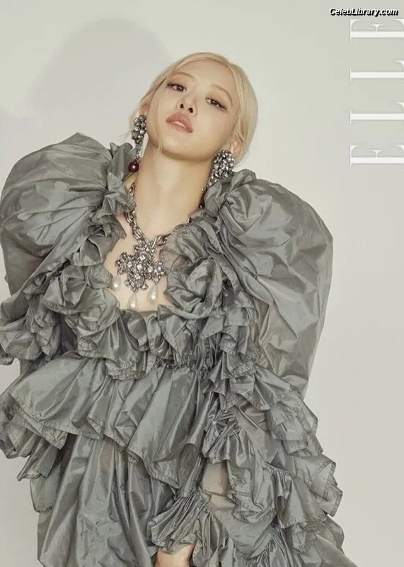 Rosé (BLACKPINK) photo 14 of 4338