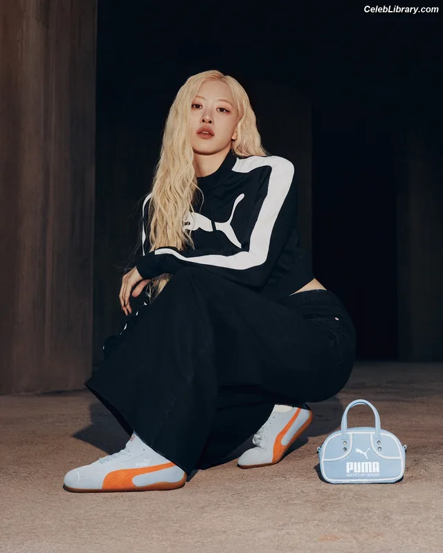 Rosé (BLACKPINK) photo 12 of 4338