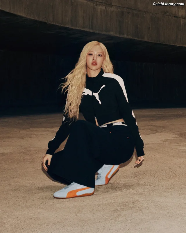 Rosé (BLACKPINK) photo 13 of 4338