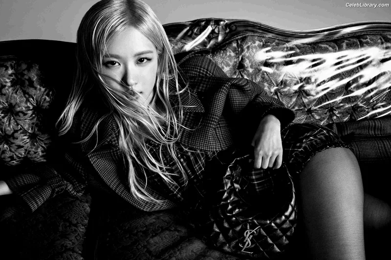 Rosé (BLACKPINK) photo 14 of 4338
