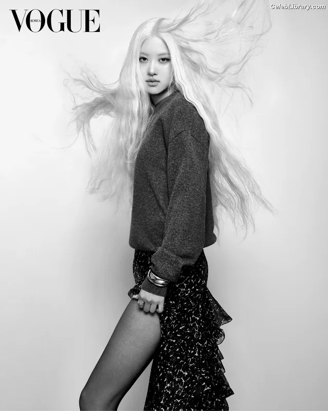 Rosé (BLACKPINK) photo 17 of 4338