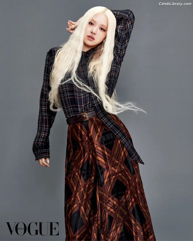 Rosé (BLACKPINK) photo 7 of 4338