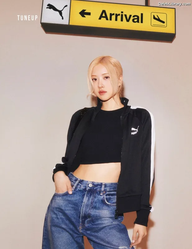 Rosé (BLACKPINK) photo 24 of 4338