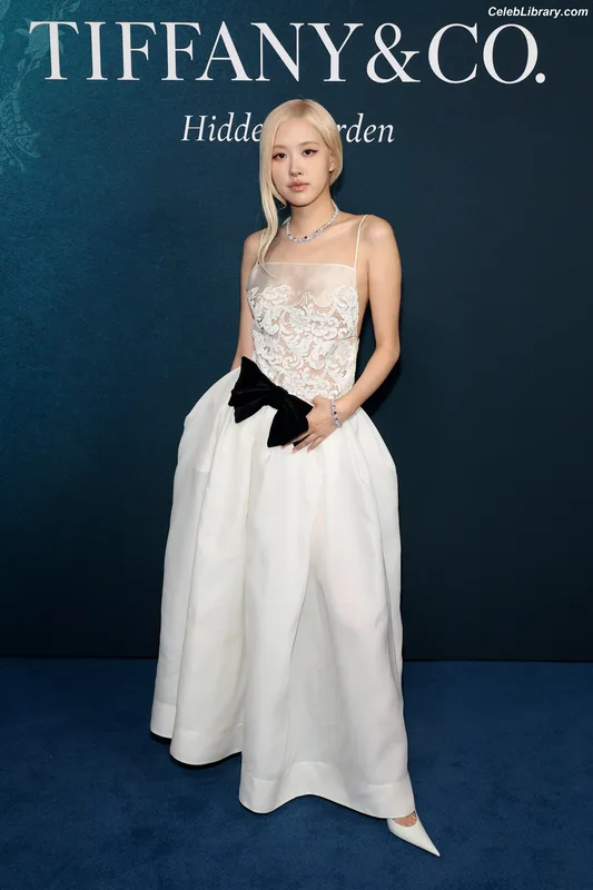 Rosé (BLACKPINK) photo 4 of 4338