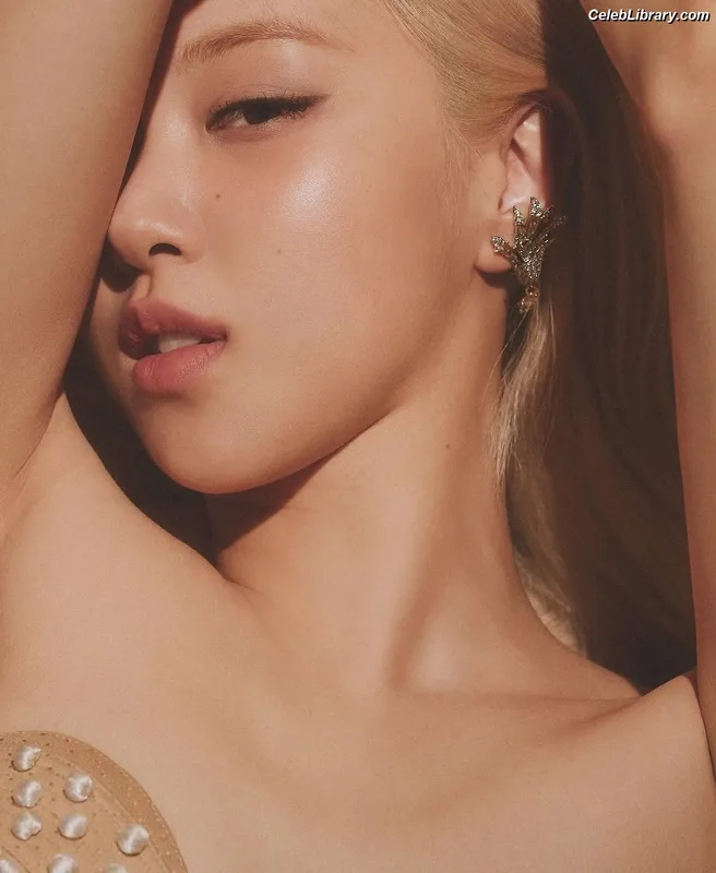 Rosé (BLACKPINK) photo 4 of 4338