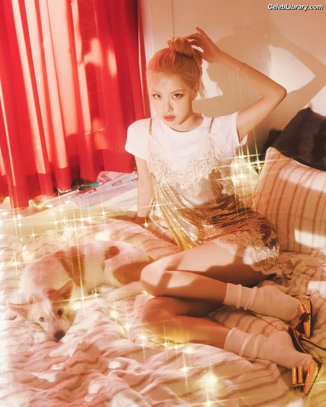 Rosé (BLACKPINK) photo 3 of 4338
