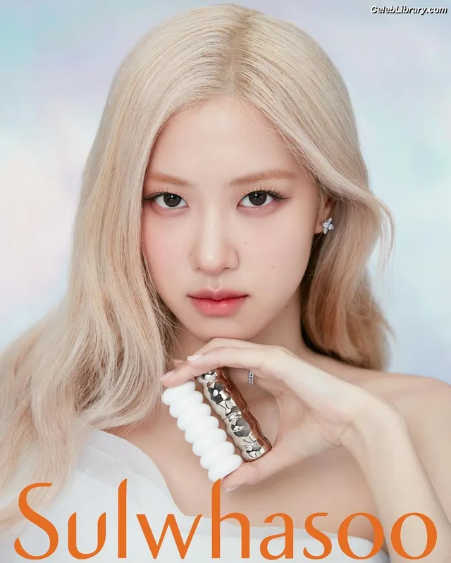 Rosé (BLACKPINK) photo 7 of 4338