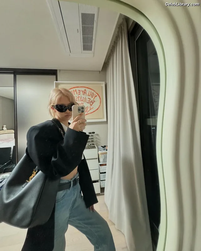 Rosé (BLACKPINK) photo 14 of 4338