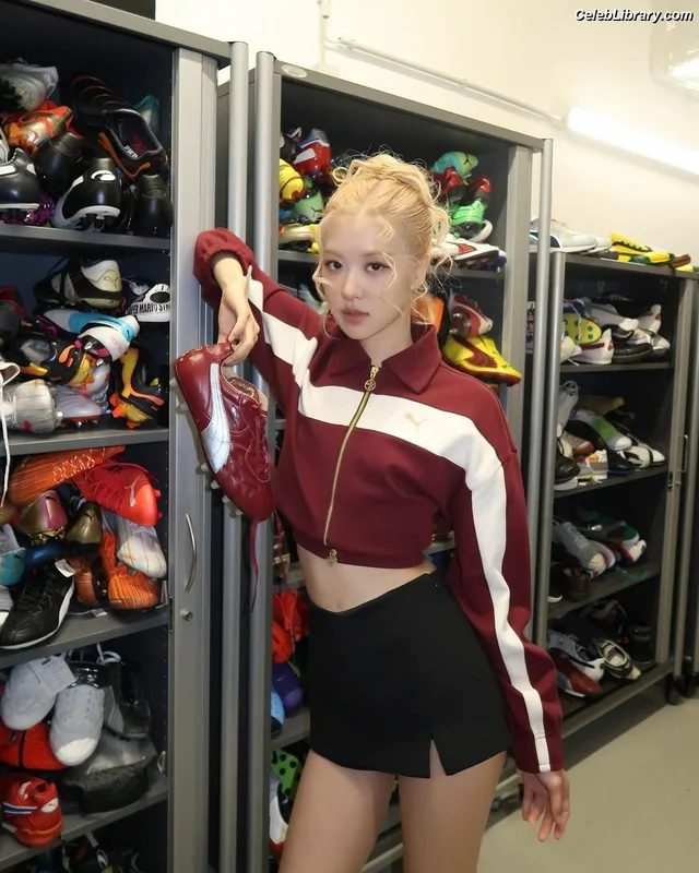 Rosé (BLACKPINK) photo 6 of 4338