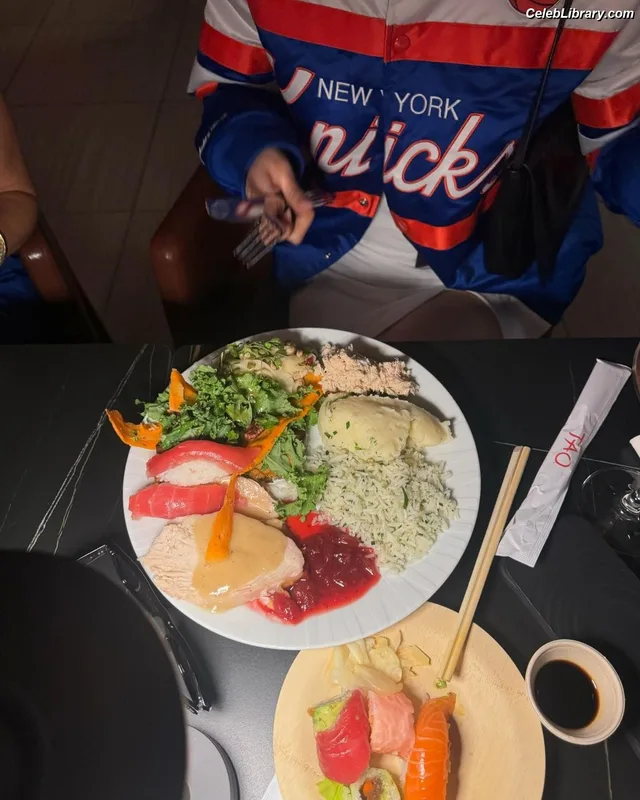 Rosé (BLACKPINK) photo 12 of 4338