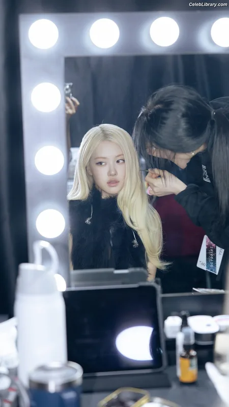 Rosé (BLACKPINK) photo 10 of 4338