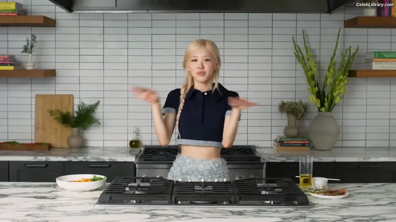 Rosé (BLACKPINK) photo 21 of 4338